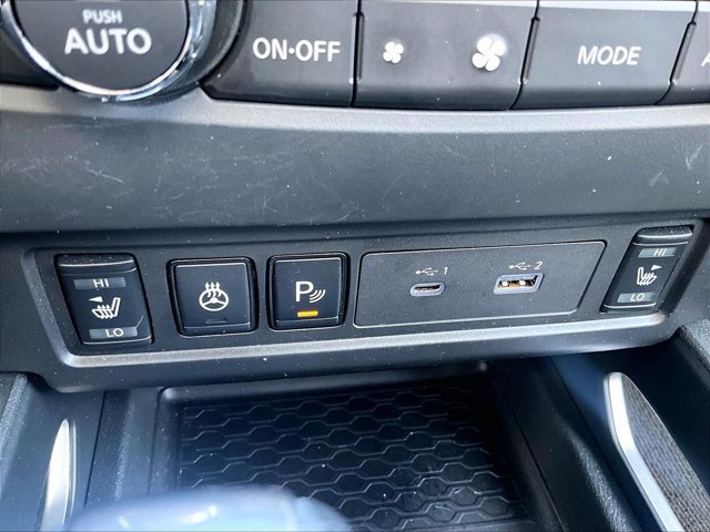 Used 2024 Nissan Frontier SL w/ Technology Package RWD image 24