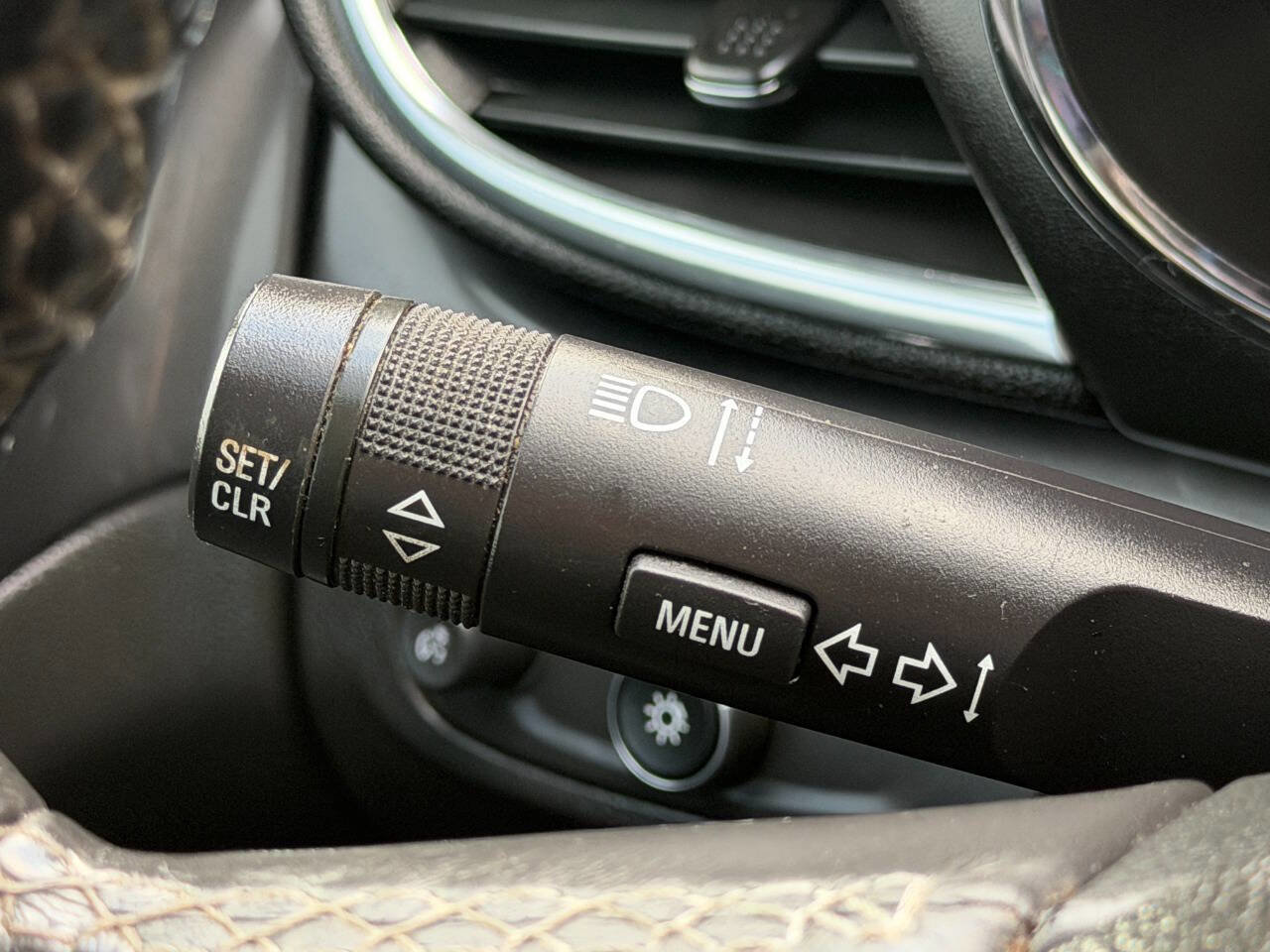 Used 2019 Buick Encore Preferred image 35