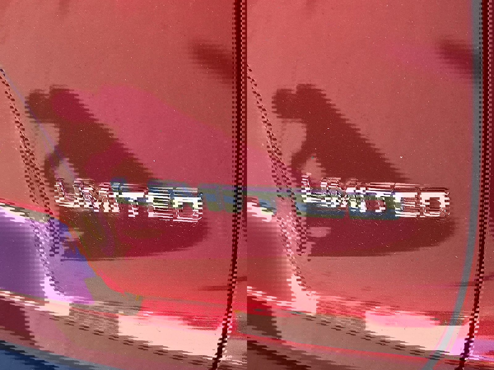 Used 2019 Jeep Cherokee Limited image 32