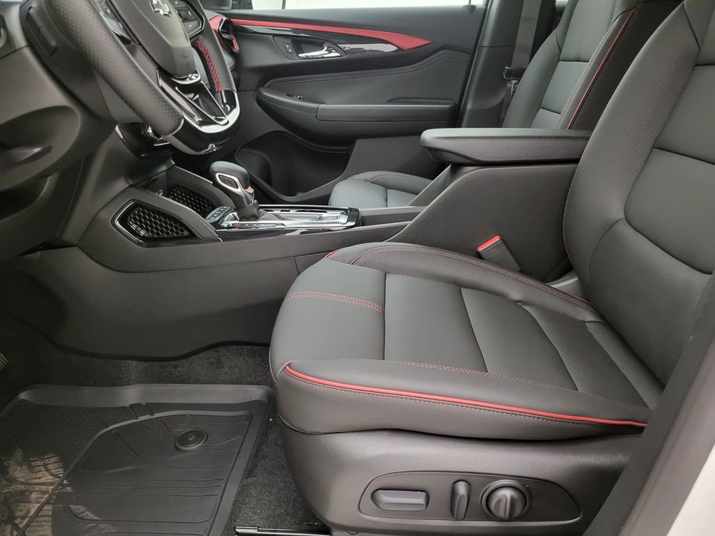 New 2026 Chevrolet TrailBlazer RS w/ Convenience Package FWD image 3