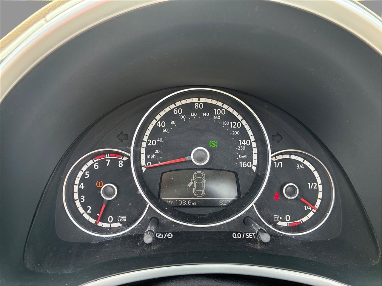 Used 2013 Volkswagen Beetle 2.0T FWD image 20