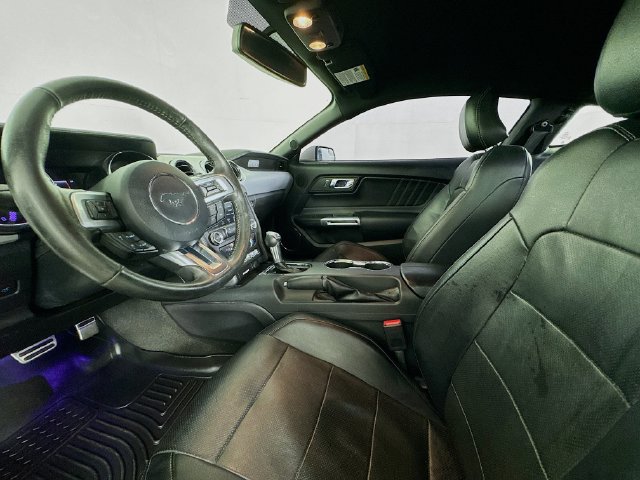 Used 2017 Ford Mustang Premium RWD image 19
