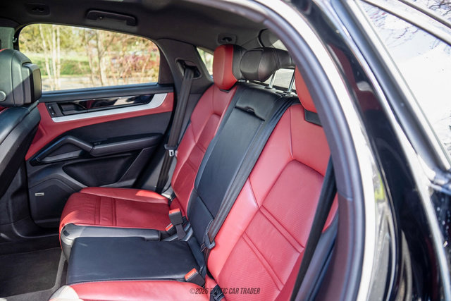 Used 2024 Porsche Cayenne S image 51