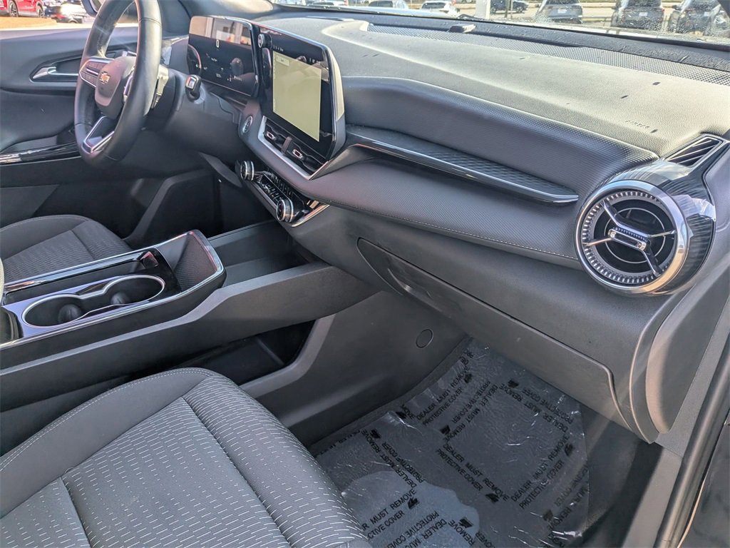 Used 2025 Chevrolet Equinox LT image 34