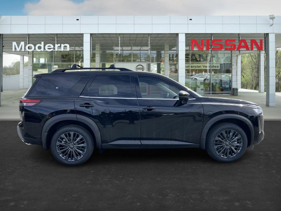 New 2026 Nissan Pathfinder SL image 5