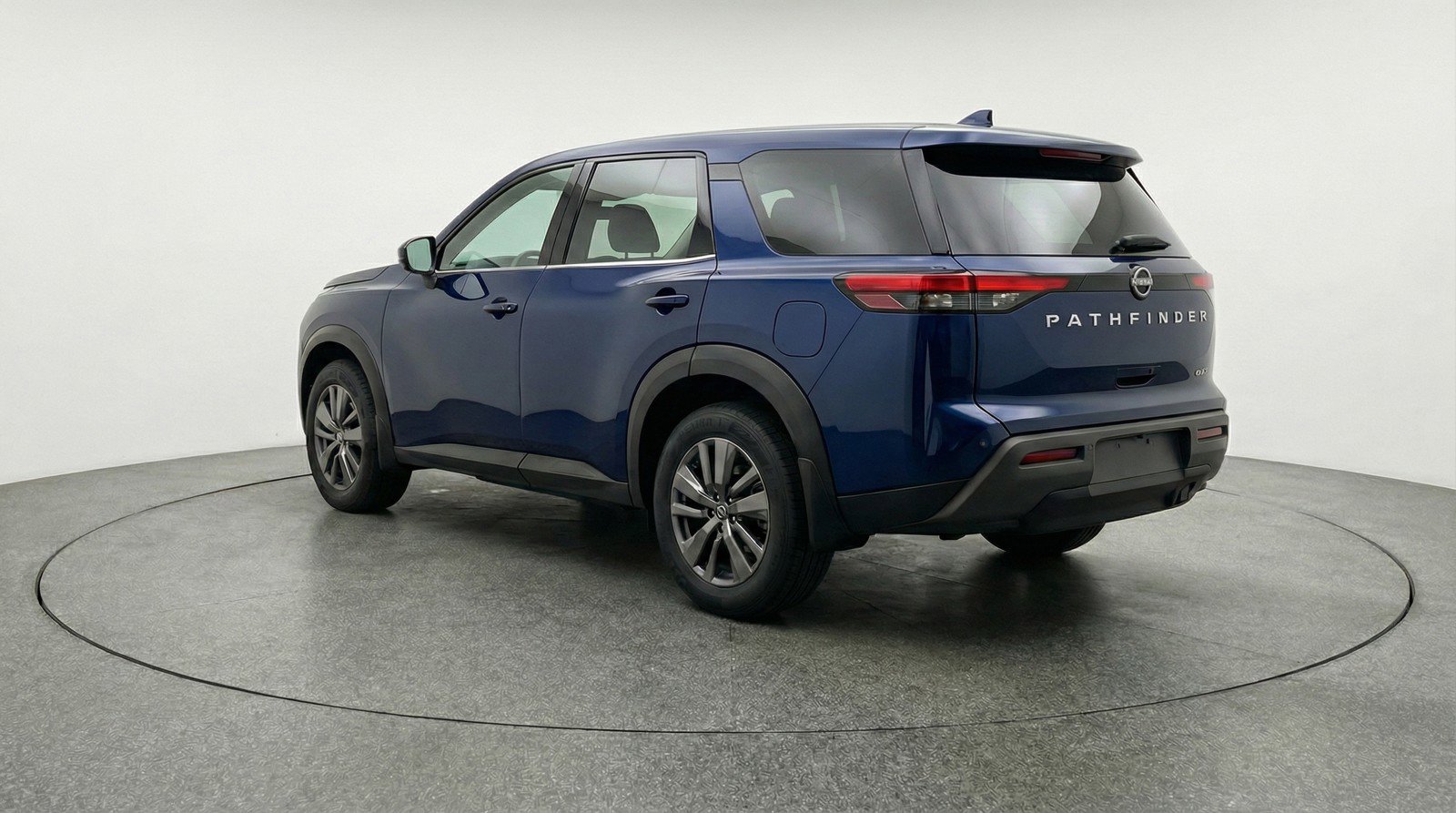 Used 2025 Nissan Pathfinder SV image 6