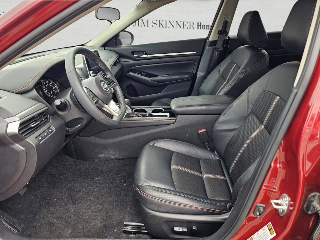 Used 2024 Nissan Altima 2.5 SR image 16