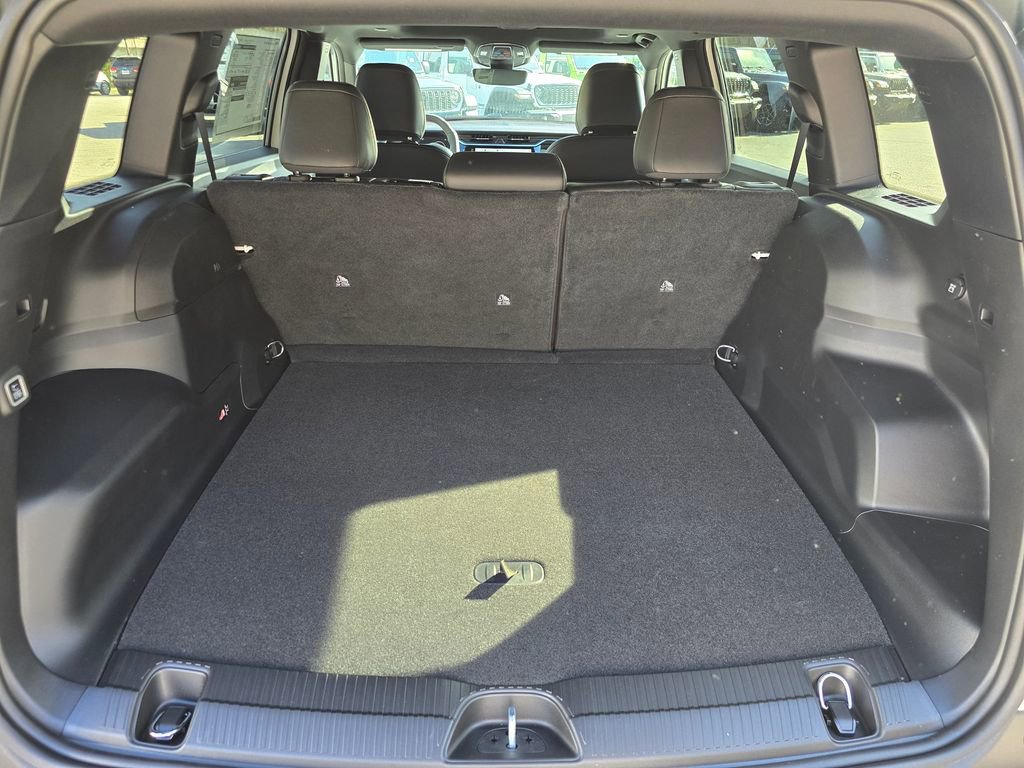 New 2026 Jeep Cherokee Limited image 14