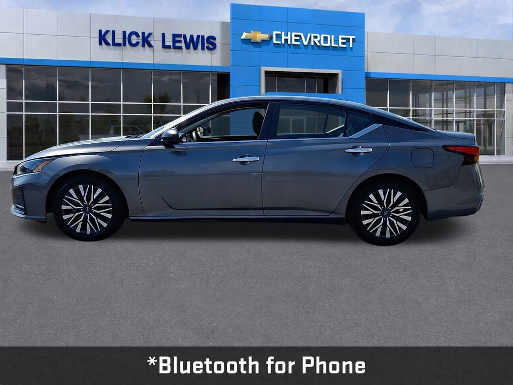 Used 2024 Nissan Altima 2.5 SV image 4