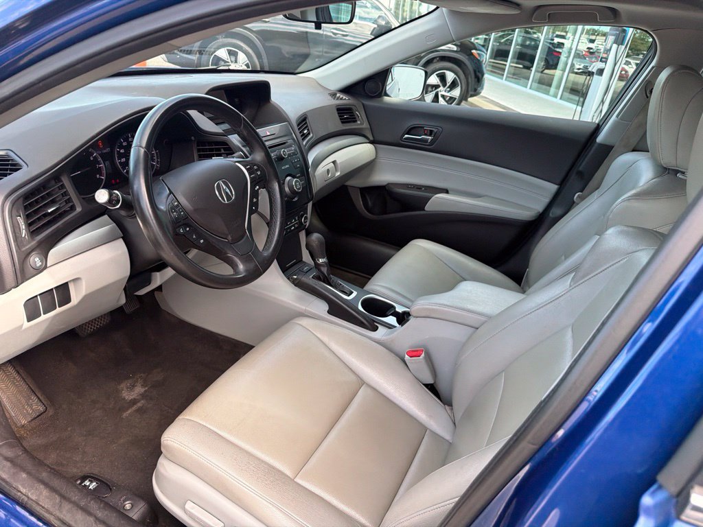 Used 2017 Acura ILX FWD image 16