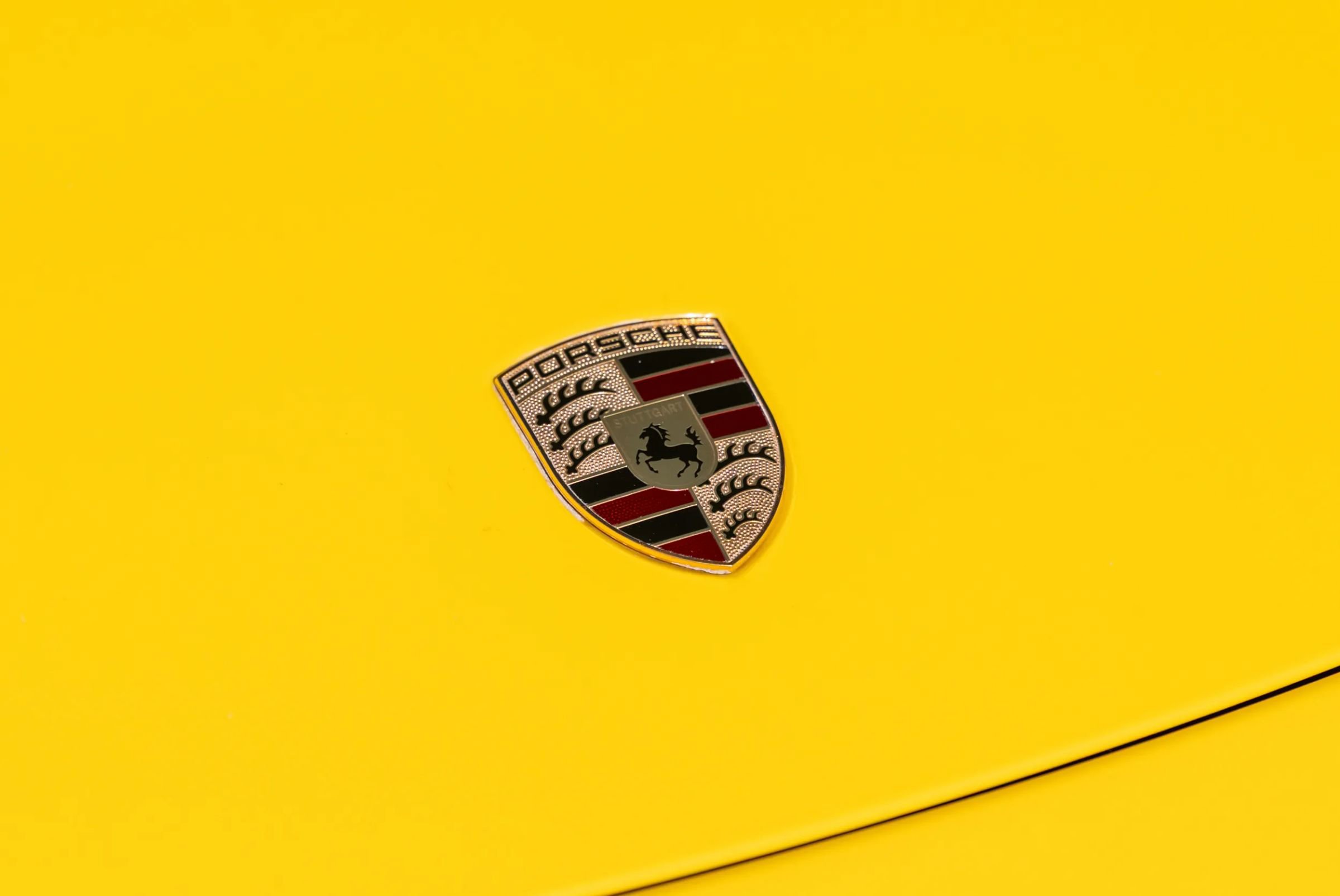 Used 2014 Porsche 911 Carrera 4S image 9