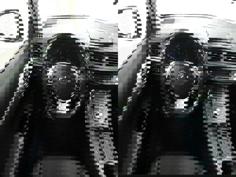 Used 2012 Lexus CT 200h Premium image 10