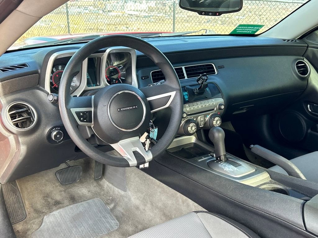 Used 2010 Chevrolet Camaro LT image 8