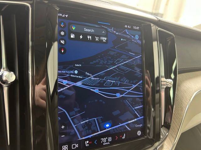 Used 2022 Volvo XC60 T8 Inscription w/ Advanced Package image 19