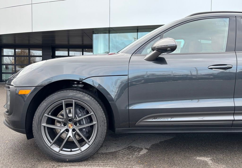 New 2026 Porsche Macan image 20
