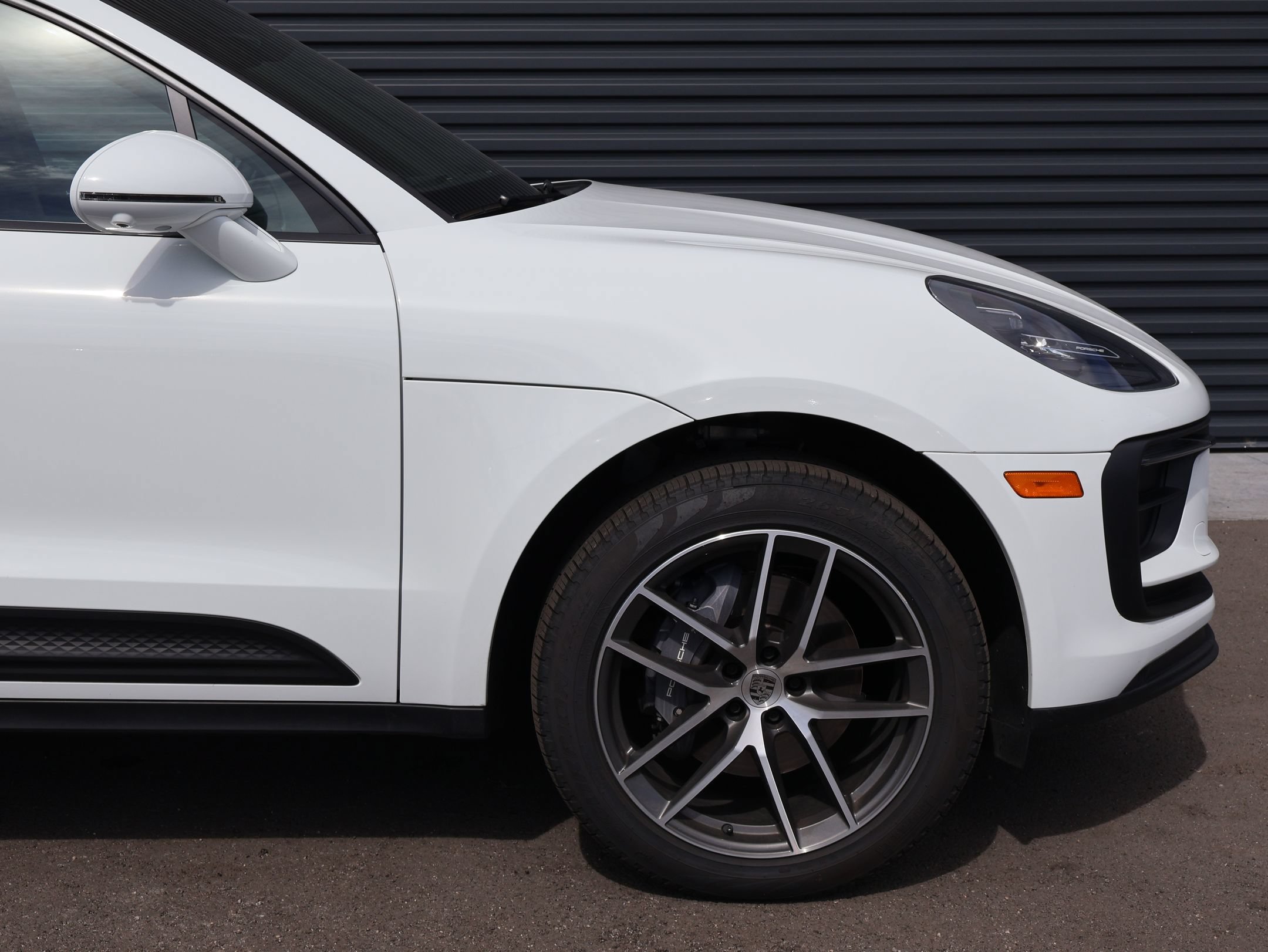 Certified 2026 Porsche Macan AWD/4WD image 12