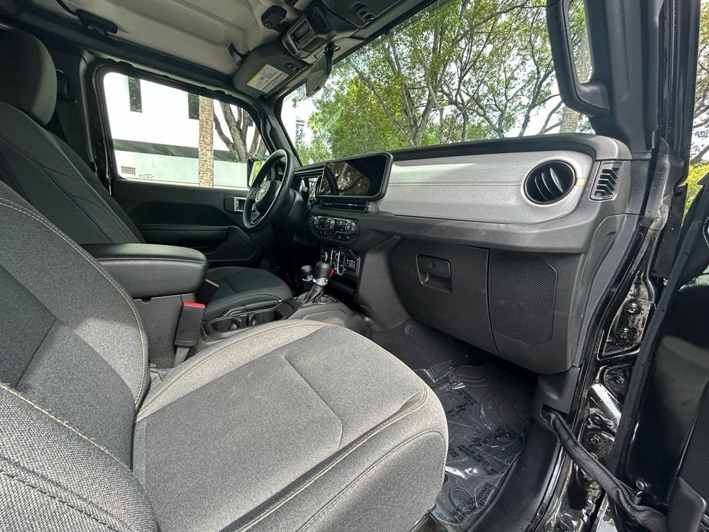 Certified 2024 Jeep Gladiator Sport AWD/4WD image 30