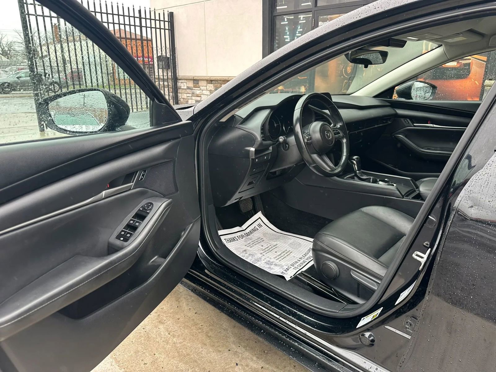 Used 2021 MAZDA MAZDA3 s image 9