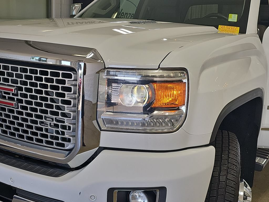 Used 2016 GMC Sierra 3500 Denali w/ Duramax Plus Package AWD/4WD image 37