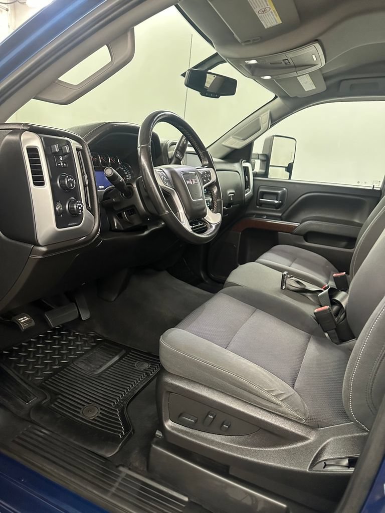 Used 2019 GMC Sierra 2500 SLE w/ SLE Preferred Package AWD/4WD image 10