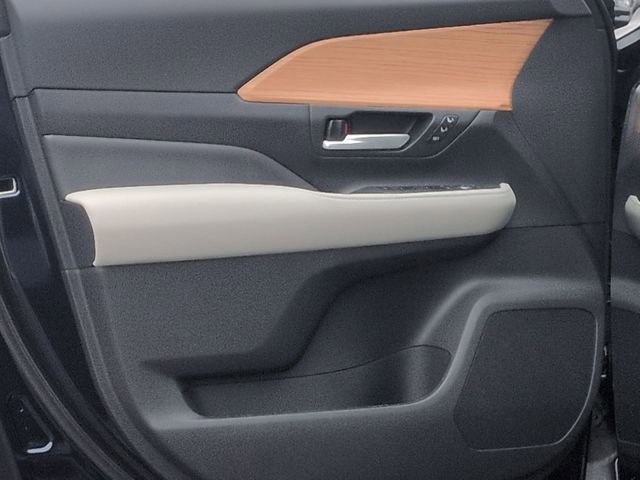 Certified 2026 Toyota Grand Highlander Limited image 16