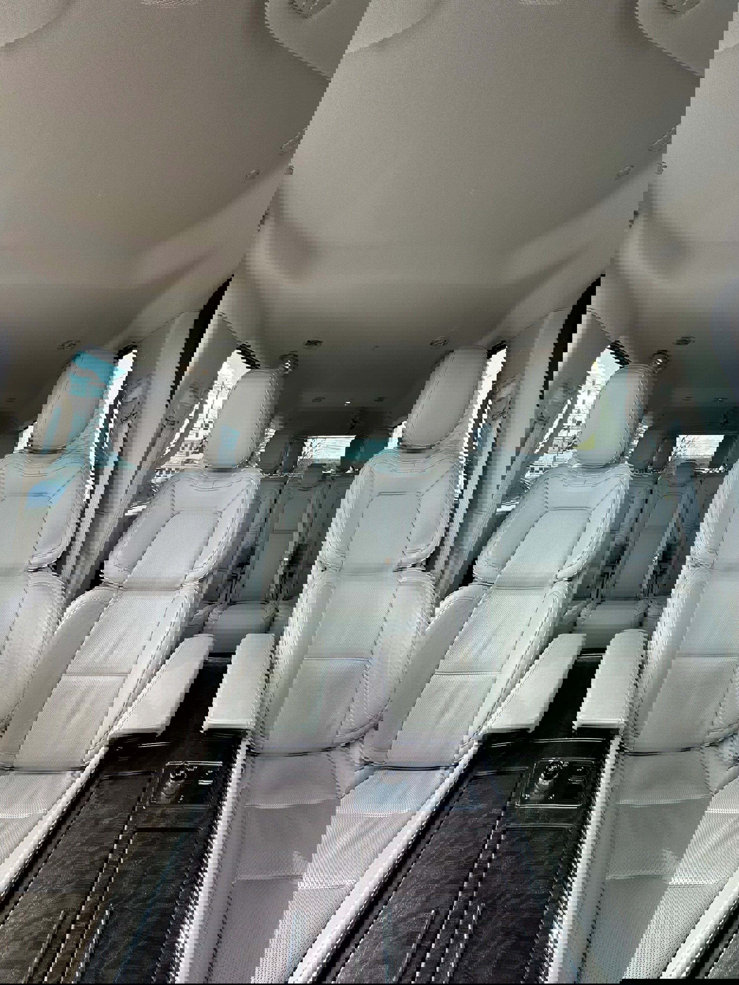 Used 2019 Lincoln Navigator Premiere image 37