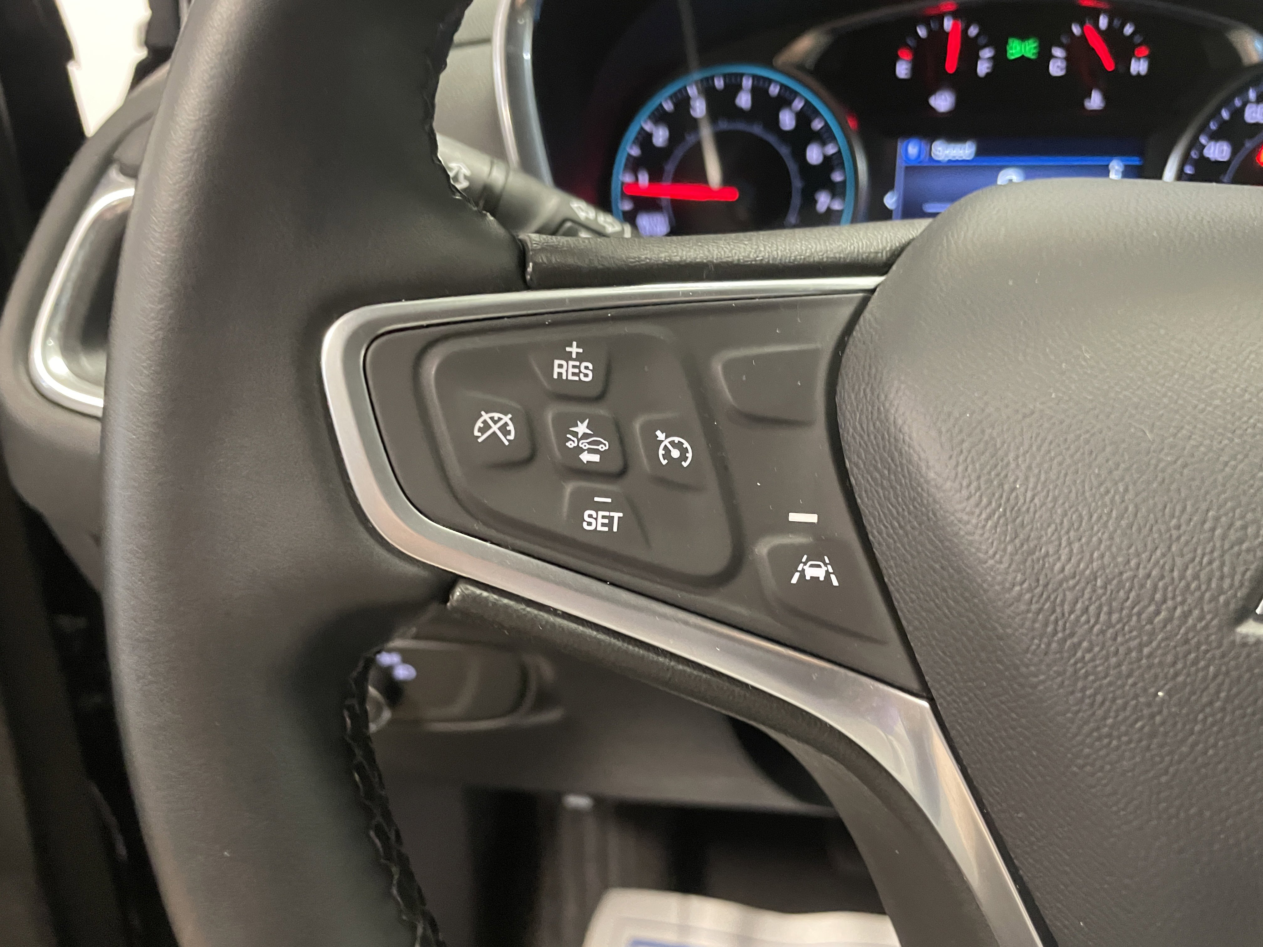 Used 2023 Chevrolet Equinox LT image 17