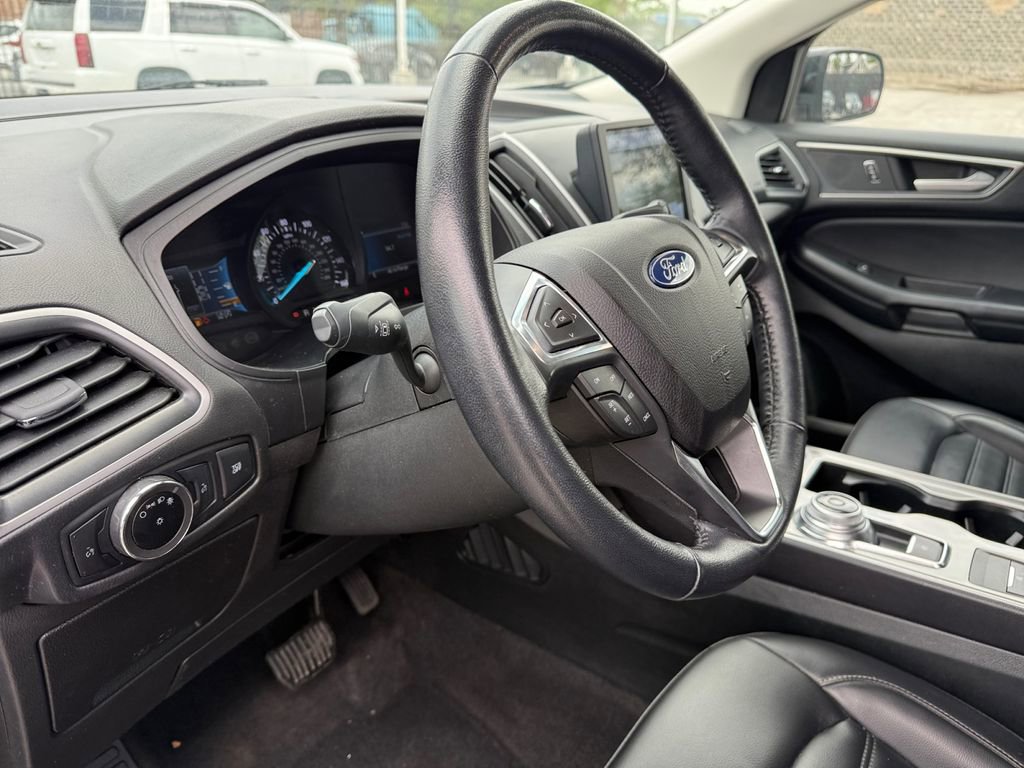 Used 2014 Ford Edge Limited w/ Equipment Group 302A AWD/4WD image 28