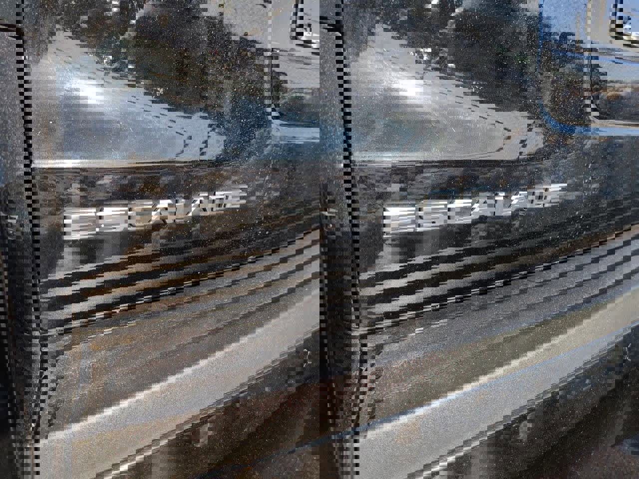 Used 2020 Cadillac Escalade Luxury image 12