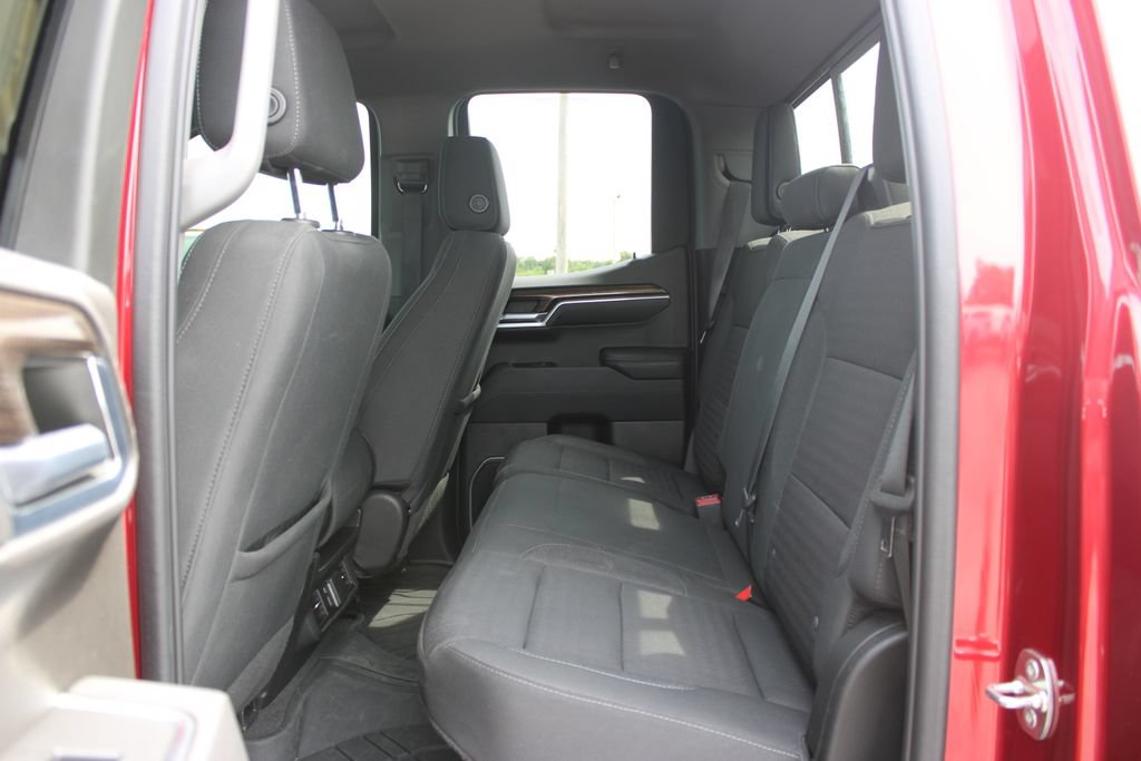 Used 2022 Chevrolet Silverado 1500 LT w/ Safety Package AWD/4WD image 26