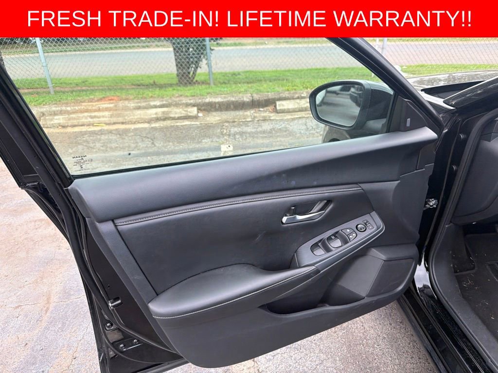 Used 2024 Nissan Sentra SV FWD image 11
