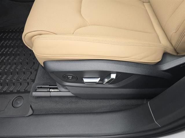 New 2025 Audi Q7 3.0T Prestige image 28