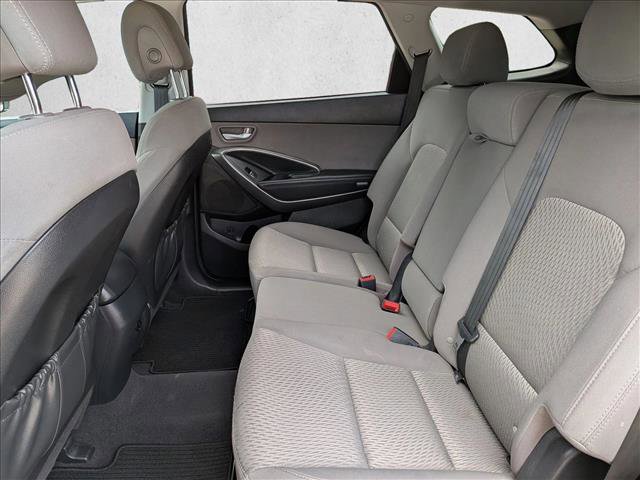Used 2016 Hyundai Santa Fe SE image 14