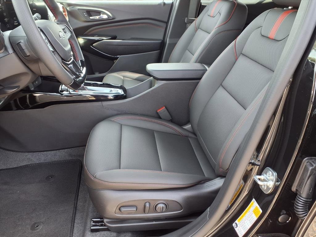 New 2026 Chevrolet Trax RS image 8