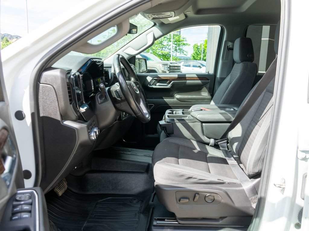 Used 2024 GMC Sierra 1500 Elevation AWD/4WD image 11