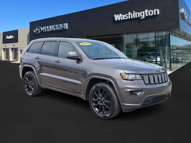 Used 2019 Jeep Grand Cherokee Altitude AWD/4WD video 1
