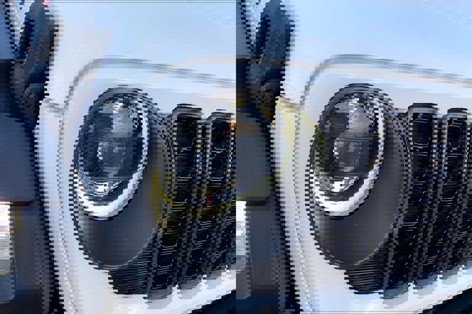 Used 2024 Jeep Wrangler Unlimited Rubicon w/ Technology Group AWD/4WD image 25