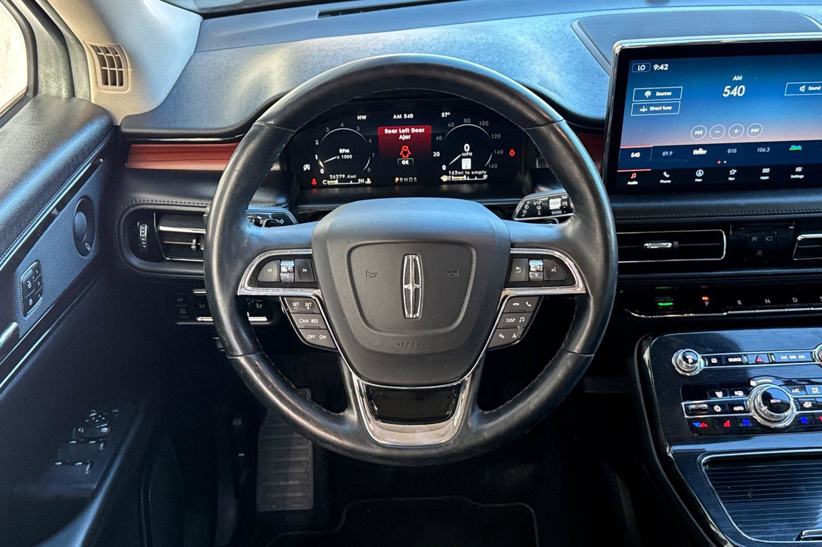 Used 2023 Lincoln Nautilus Reserve w/ Luxury Package image 16