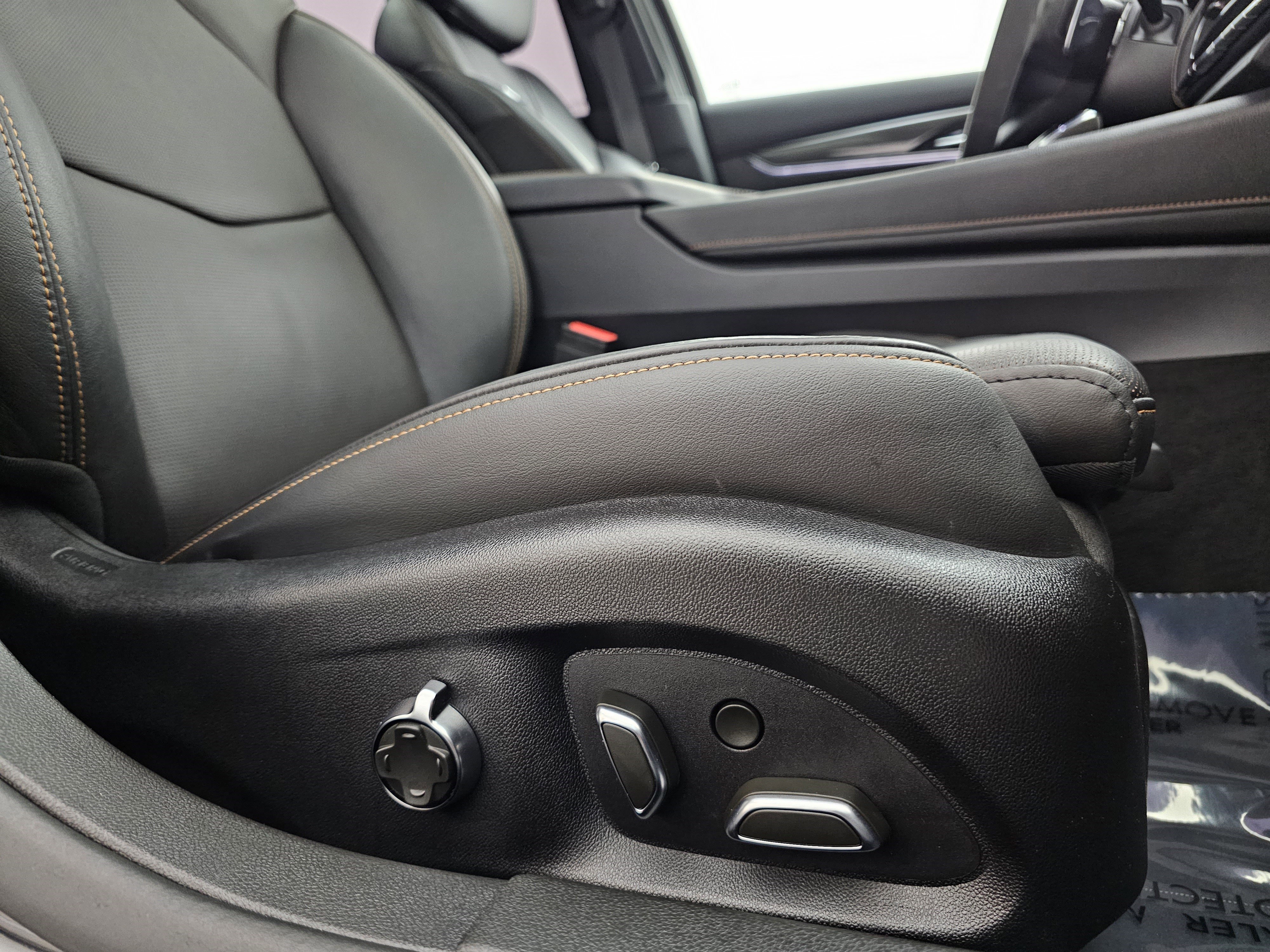 Used 2021 Cadillac CT5 V w/ Premium Package image 17