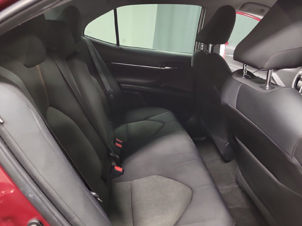 Used 2019 Toyota Camry LE FWD image 29