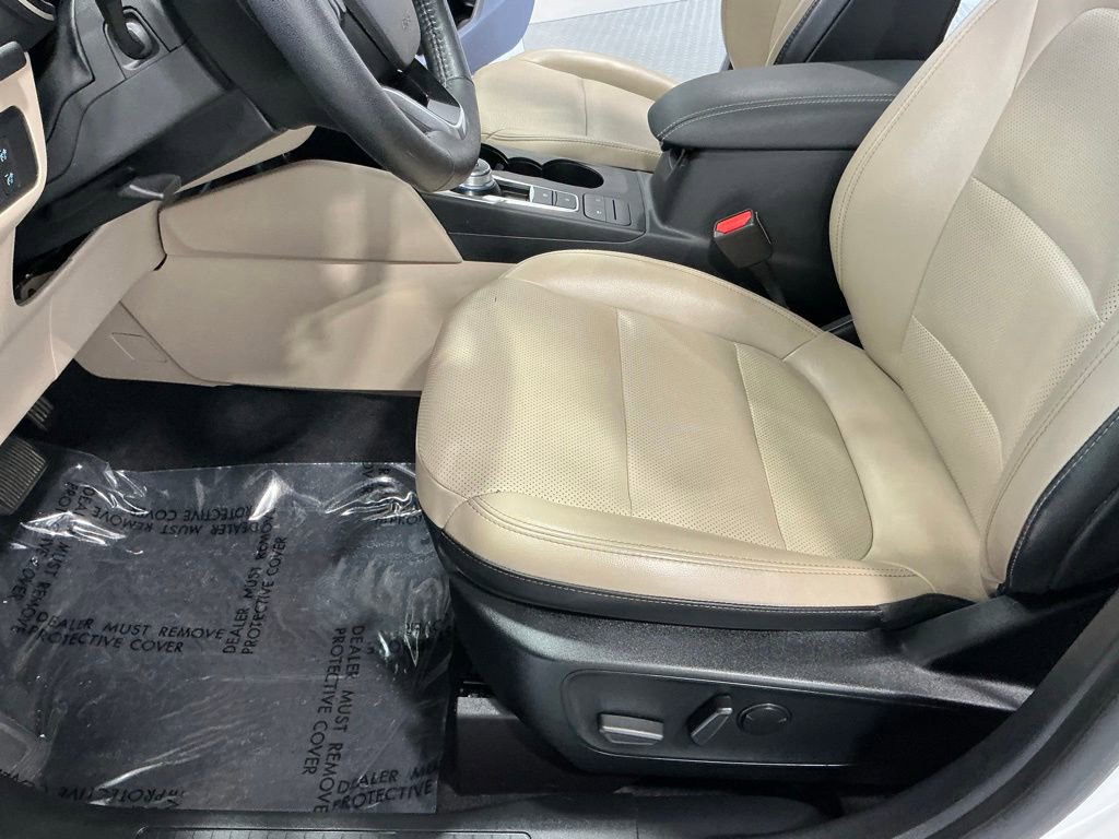 Used 2020 Ford Escape SEL FWD image 10
