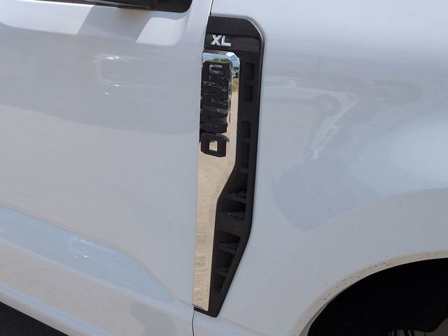 New 2026 Ford F250 XL w/ XL Chrome Package AWD/4WD image 12