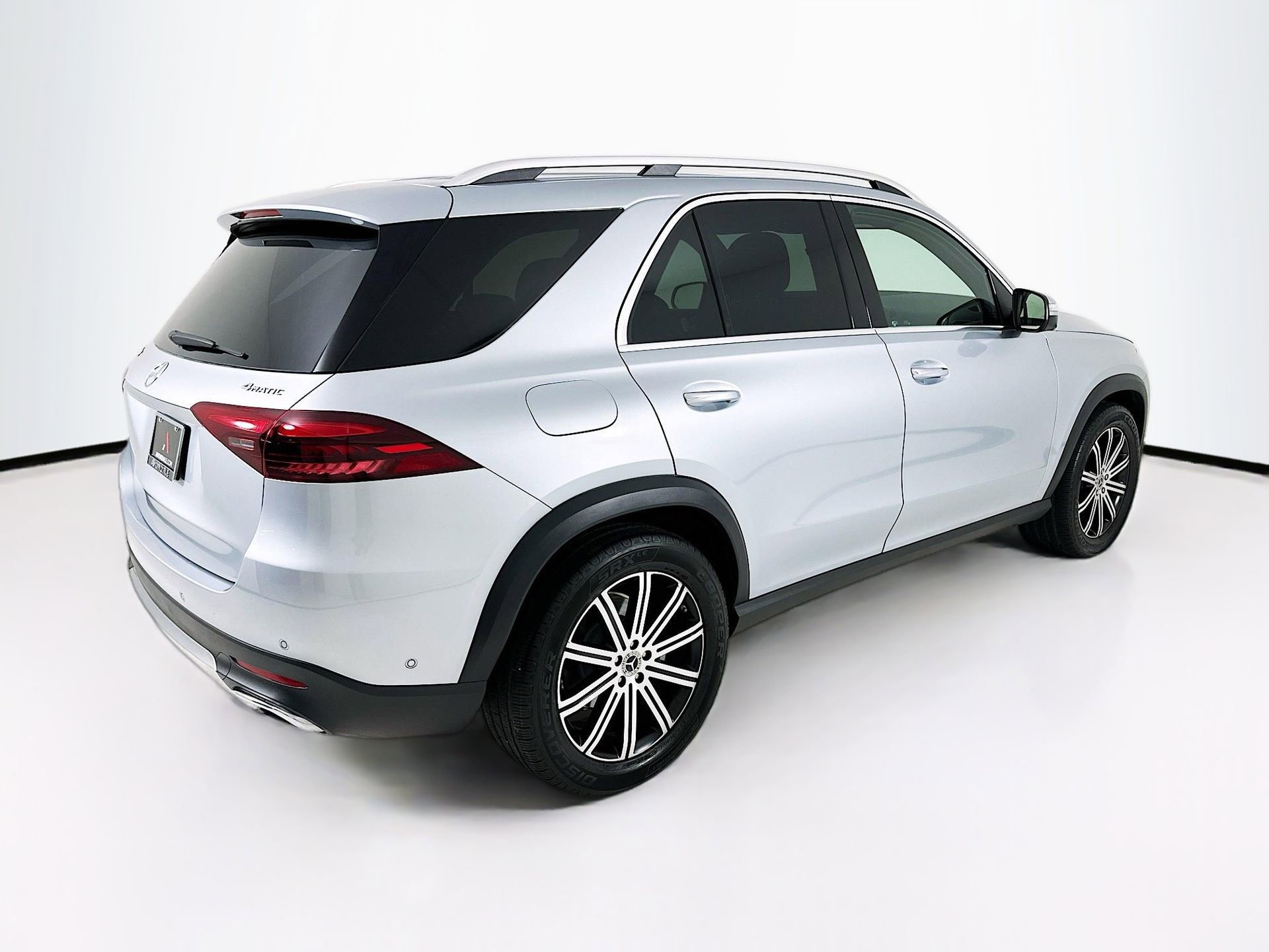 Used 2025 Mercedes-Benz GLE 350 4MATIC image 8