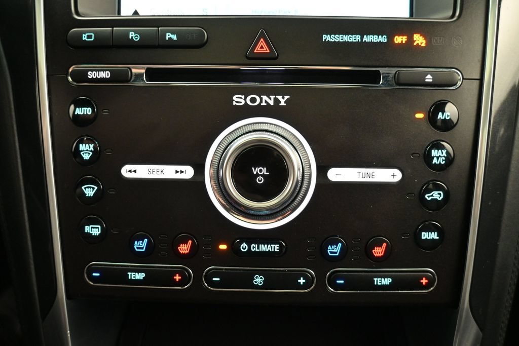 Used 2017 Ford Explorer Platinum AWD/4WD image 16