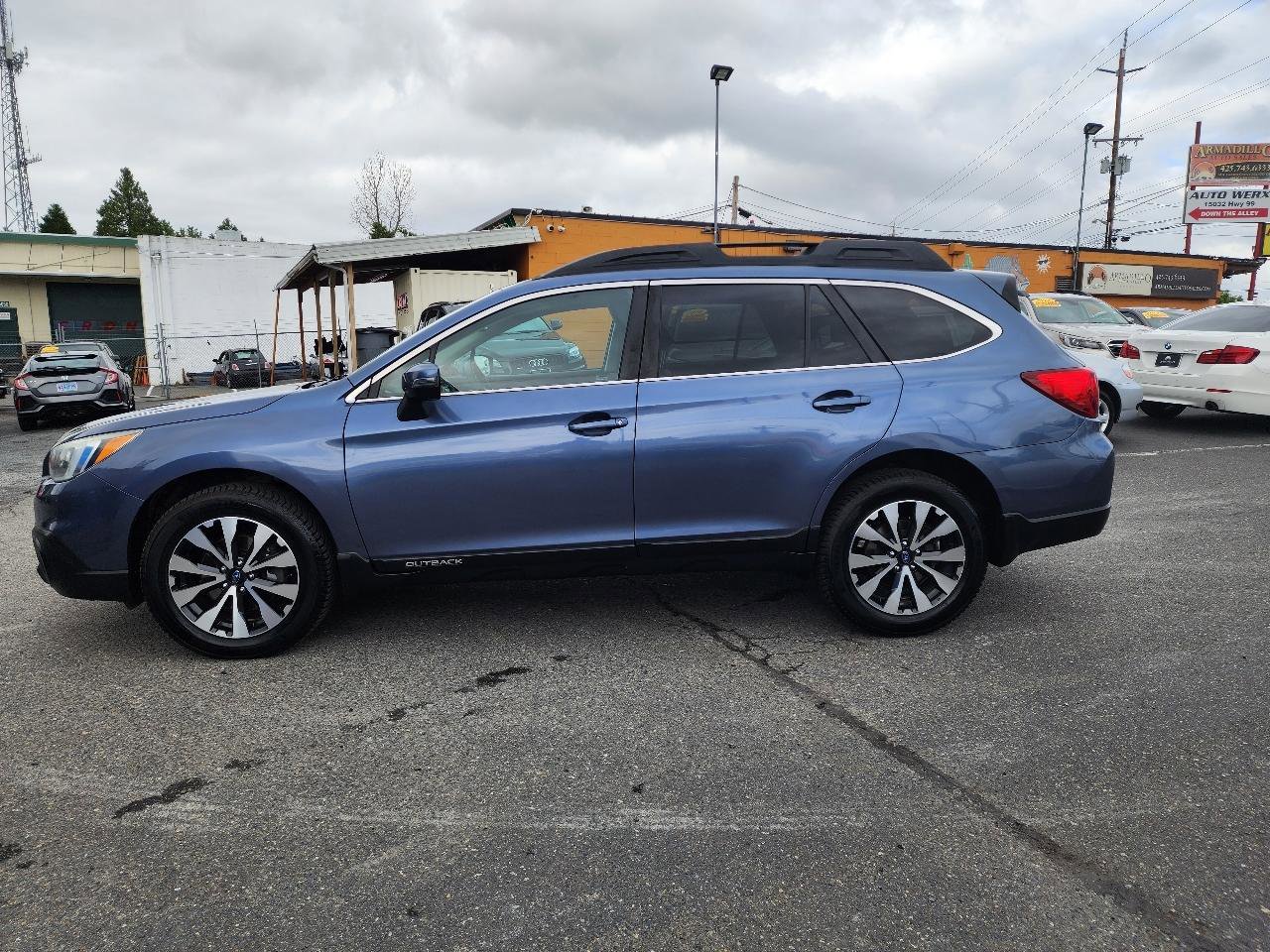 Used 2016 Subaru Outback 2.5i Limited AWD/4WD image 8