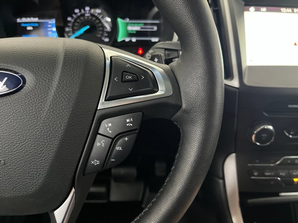 Used 2017 Ford Edge SEL w/ Equipment Group 201A AWD/4WD image 61