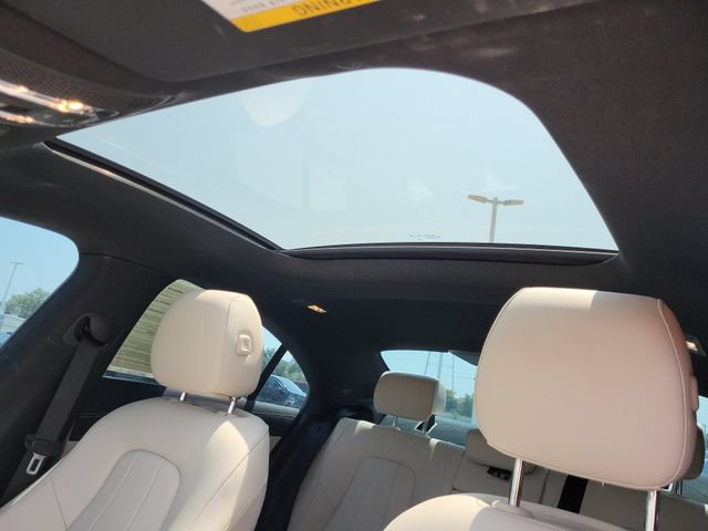 Used 2023 Mercedes-Benz CLA 250 4MATIC image 29