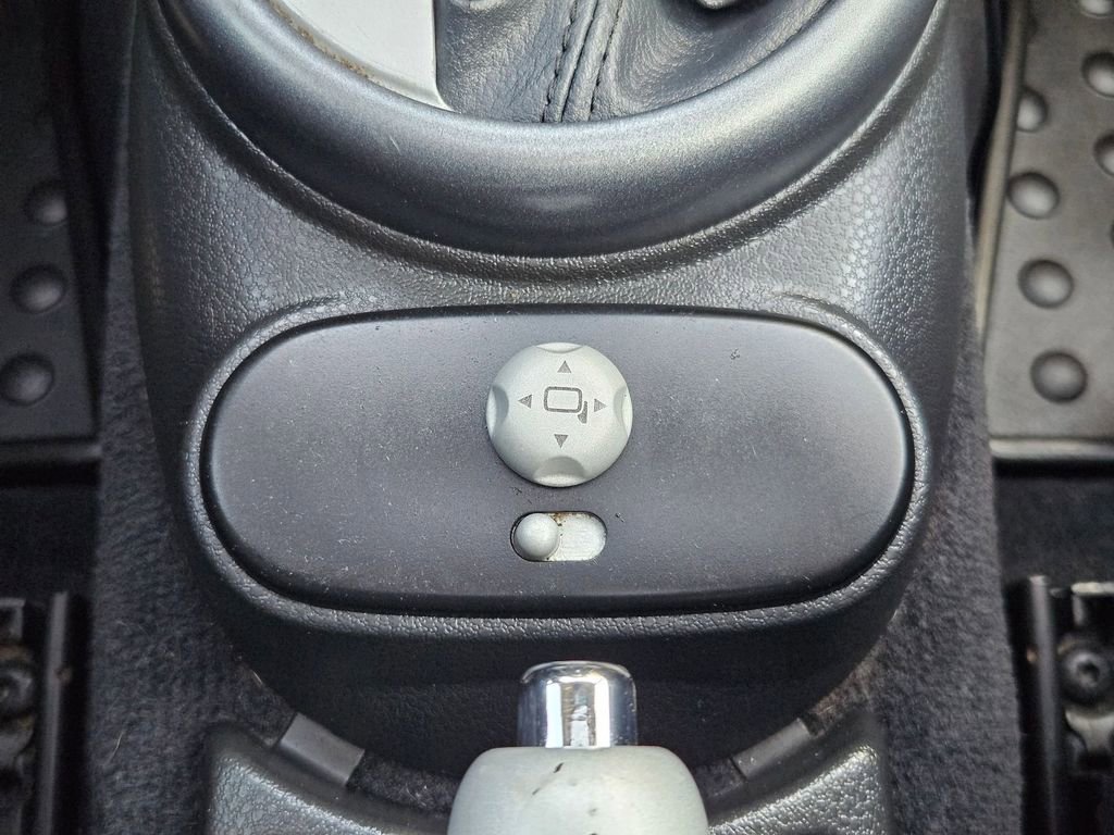 Used 2006 MINI Cooper S FWD image 29