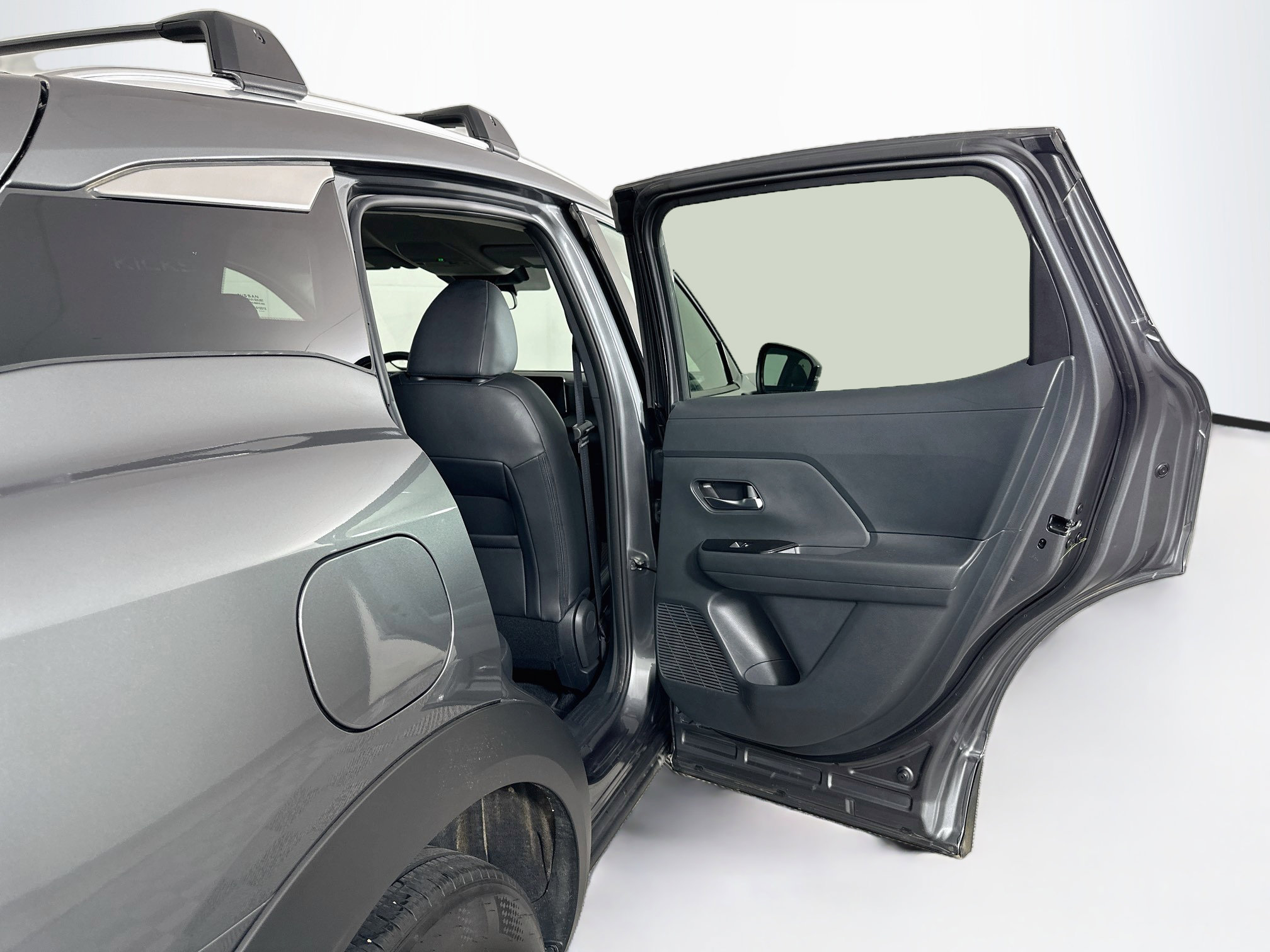 Used 2026 Nissan Kicks SR FWD image 28