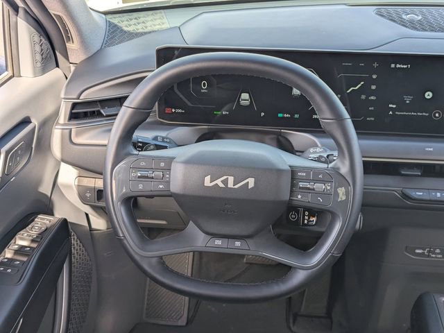 Used 2025 Kia EV9 Wind image 18